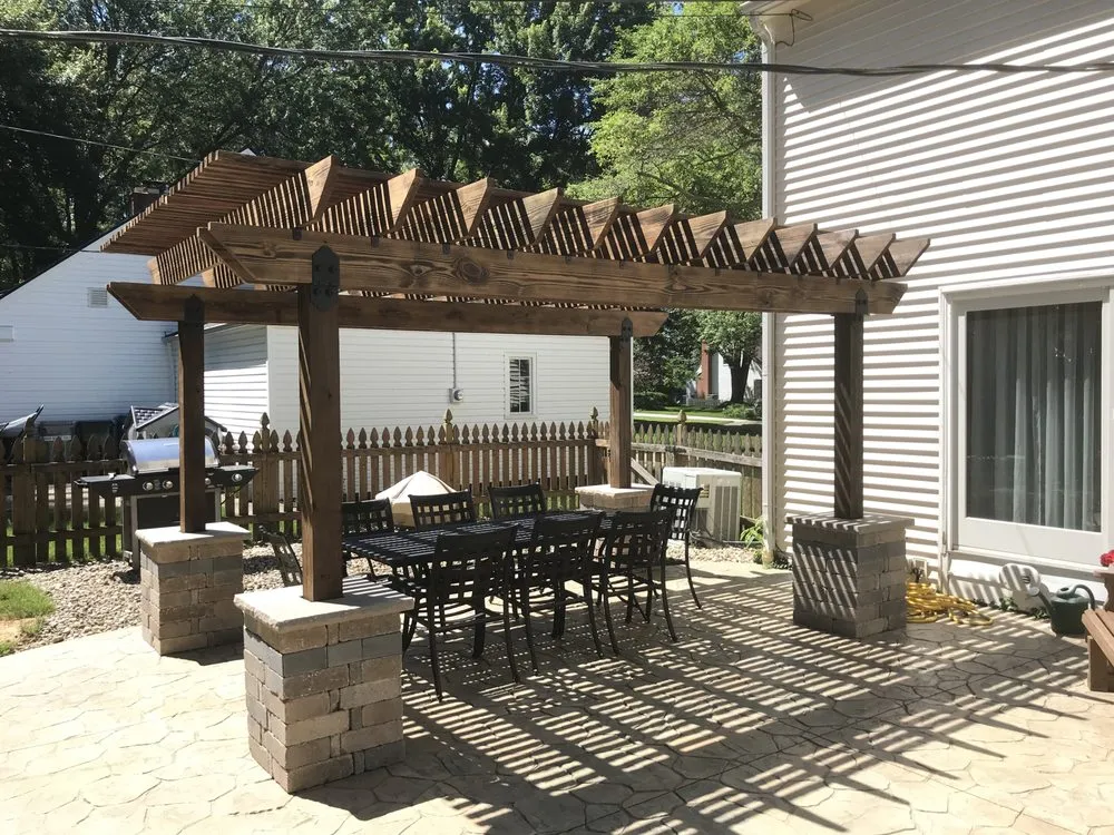 Reliable lawn mowing service in Elyria, OH - Lakeshore Design & Landscaping