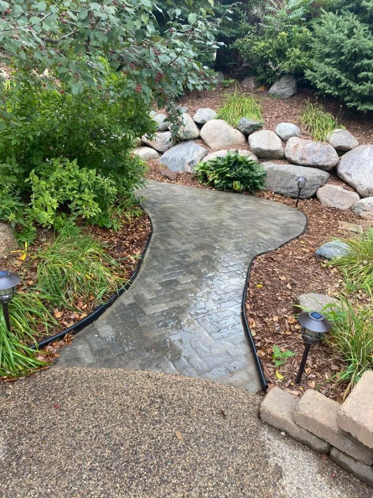 Local lawn care service in Minneapolis, MN by Lakeside Landscapes