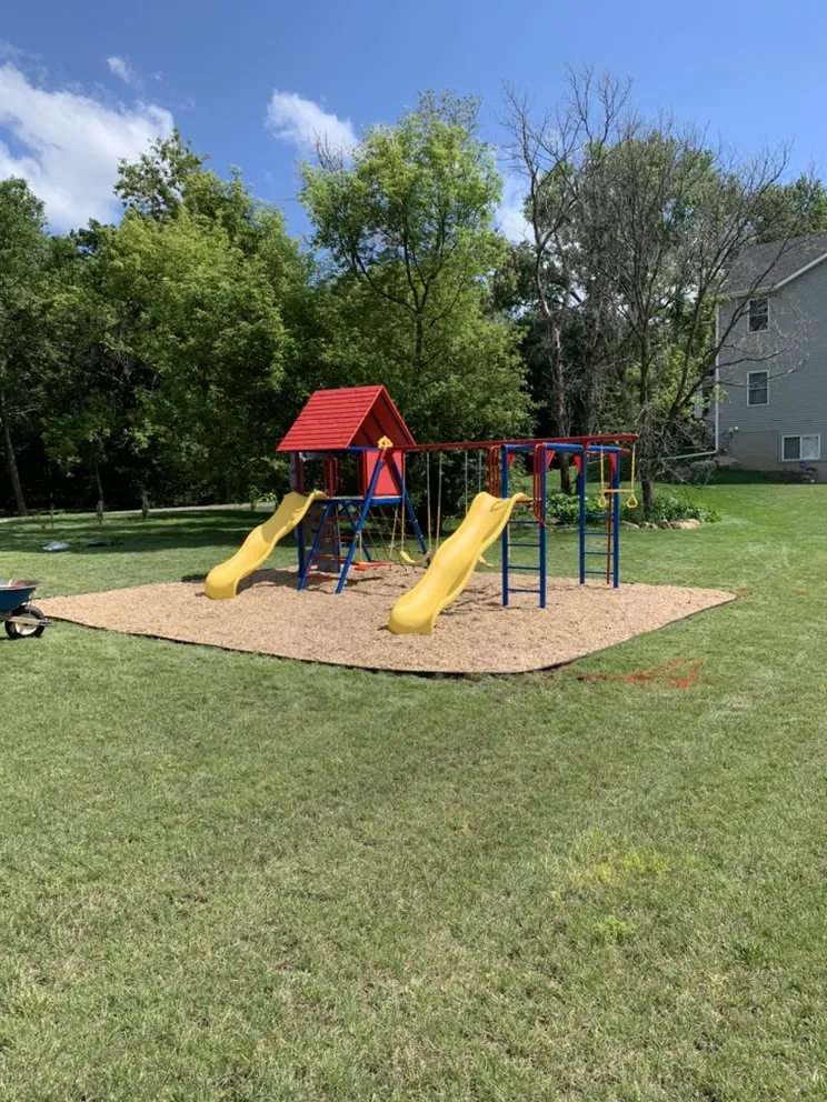 Affordable lawn care service in Minneapolis, MN by Lakeside Landscapes