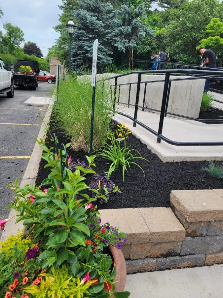 Top-rated yard maintenance in Rochester, NY - Lakeside Landscaping