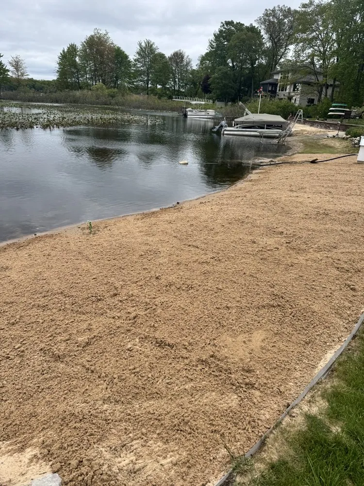 Local landscaping services for residential properties in Rockford, MI by Lakeside Landscaping