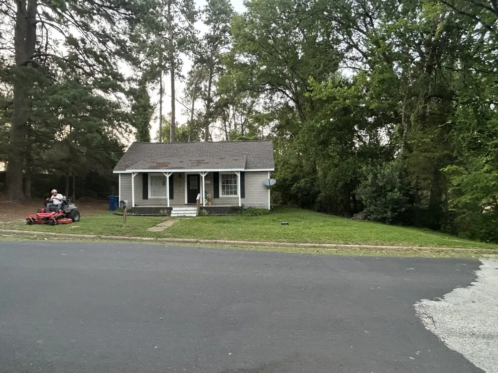 Affordable garden landscaping in Livingston, TX - Lakeside Lawn Care Landscaping