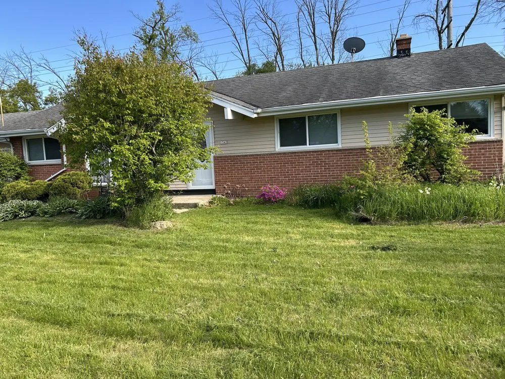 Reliable lawn care service for residential properties across Milwaukee, WI - Lakeside Lawn Services & Snow Removal