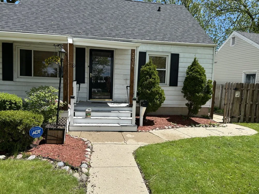 Top-rated landscape installation for year-round maintenance in Milwaukee, WI by Lakeside Lawn Services & Snow Removal