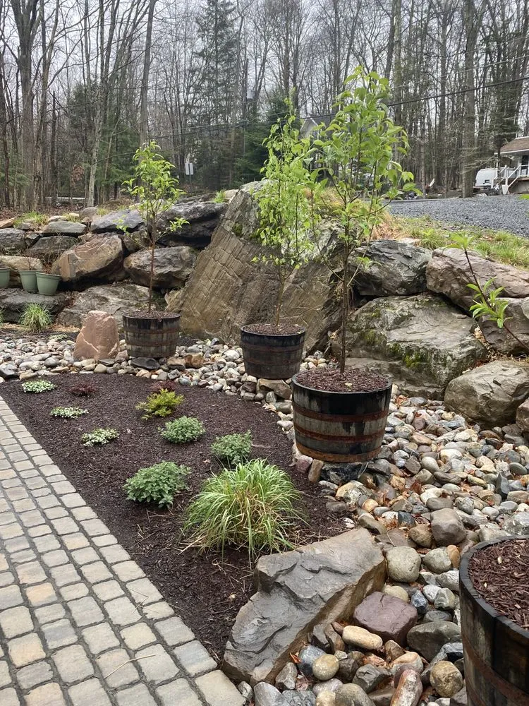 Top-rated landscape installation experts serving Tobyhanna Township, PA - Lakeside Oasis Landscaping