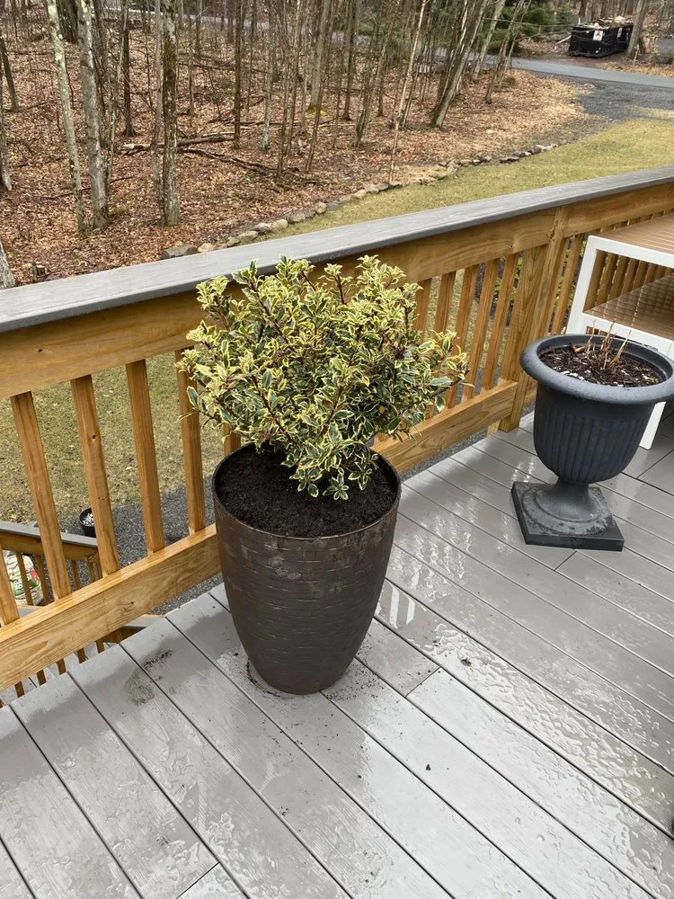 Trusted residential landscaping in Tobyhanna Township, PA by Lakeside Oasis Landscaping
