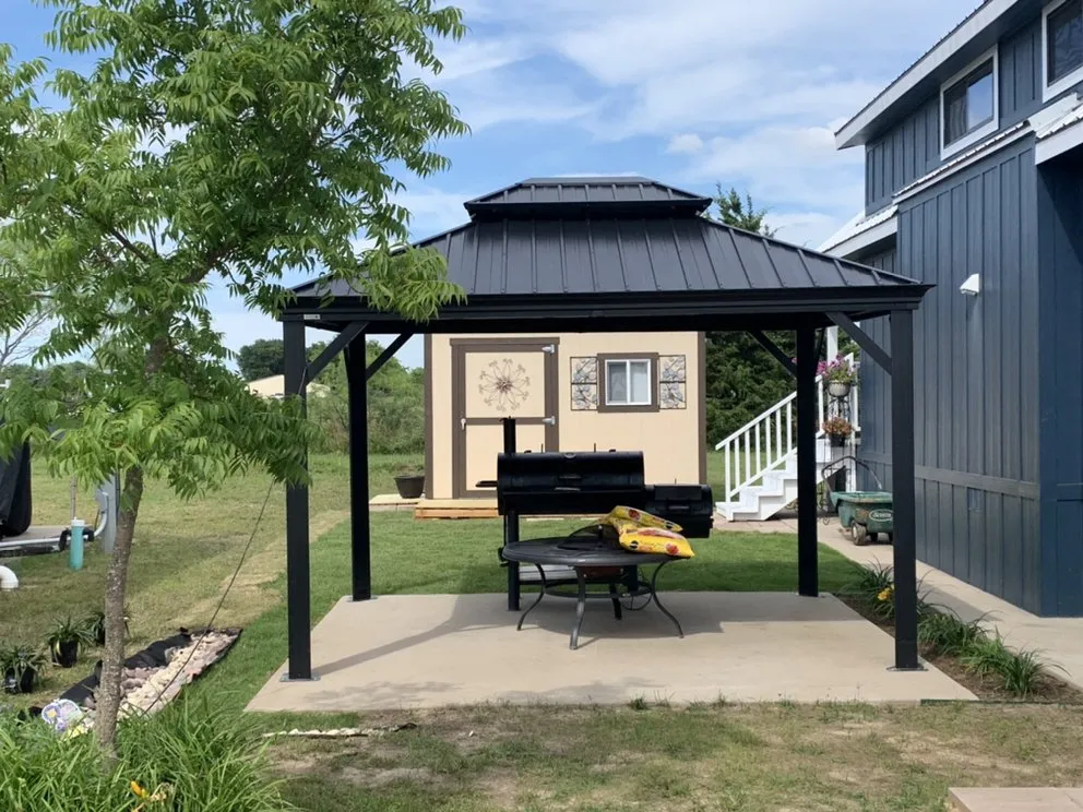 Custom yard maintenance in Forney, TX by Lakeside Services