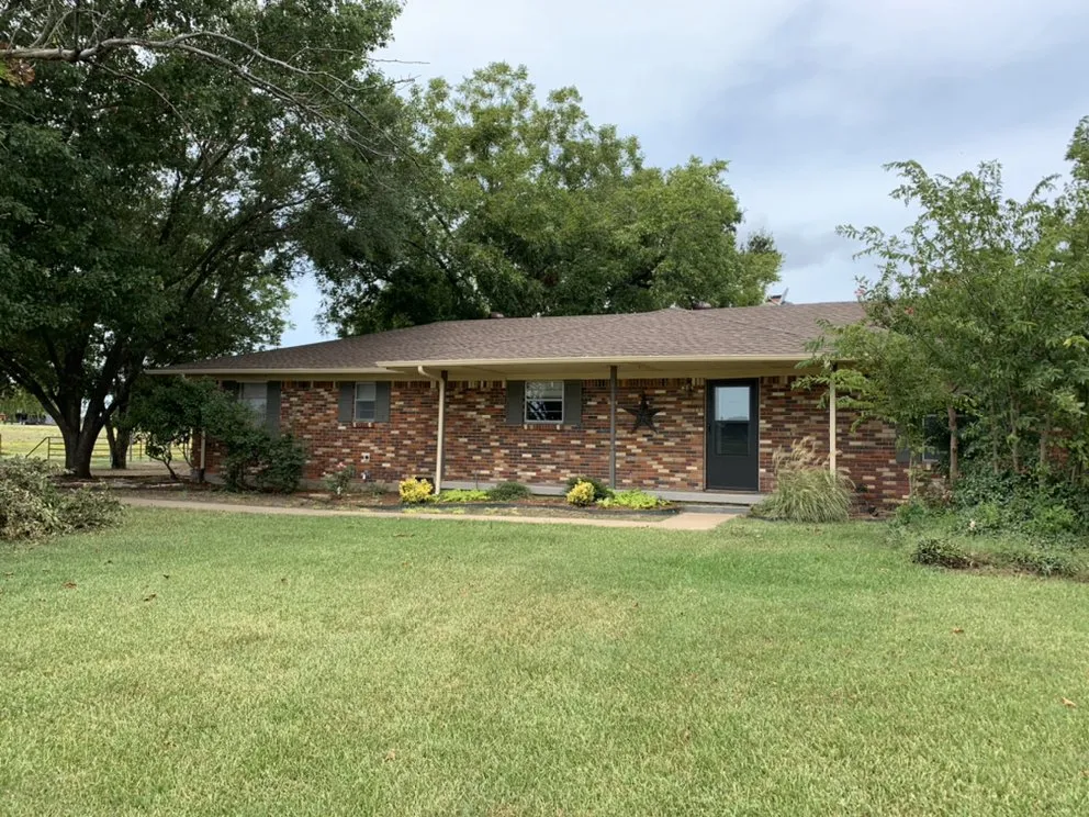 Custom lawn mowing service in Forney, TX - Lakeside Services