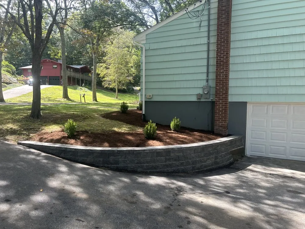 Expert landscape installation experts serving New Haven, CT - Lakeview Landscape & Tree Removal