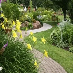 Affordable landscape installation experts serving Lakewood, CO - Lakewood lawn care Services