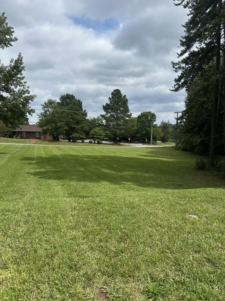 Affordable lawn care service for outdoor upgrades across Kannapolis, NC - LaLone’s Home Care