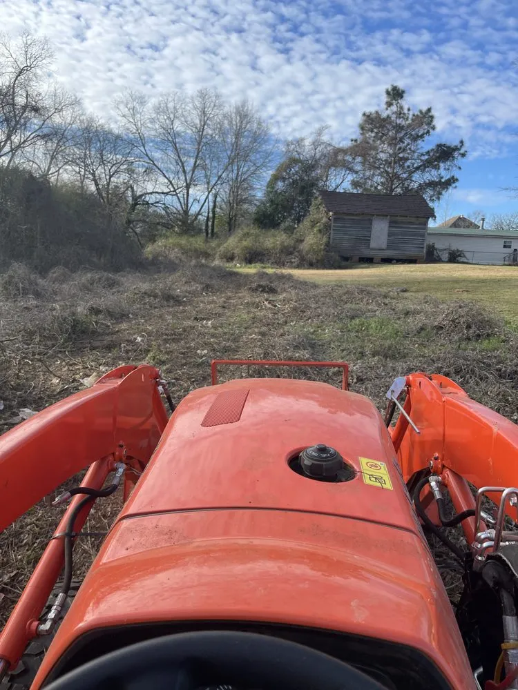 Affordable yard maintenance for beautiful yards in Talbotton, GA by Lamar Land Management
