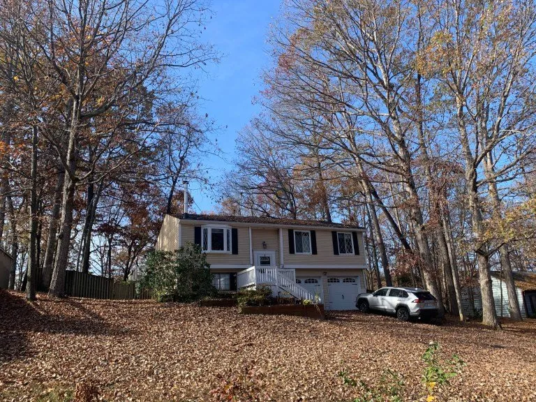 Reliable yard cleanup service with custom design in Jonesboro, AR by Lamar Landscaping & More