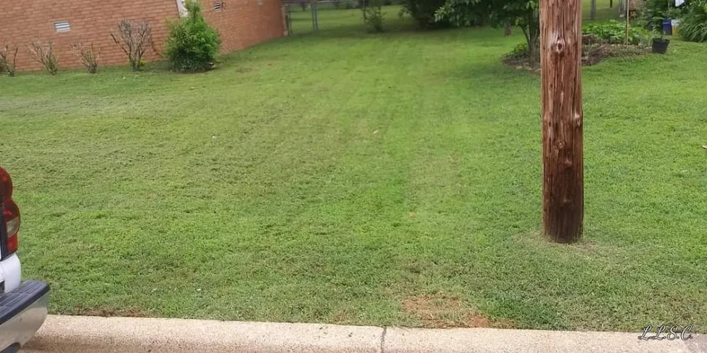 Custom lawn care service for homes in Hot Springs, AR by Lambert Lawncare and Surface Cleaning