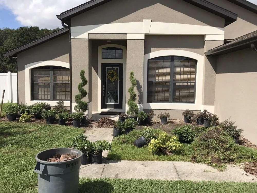 Custom yard cleanup service in Ocoee, FL by Lambert's Lawn Service