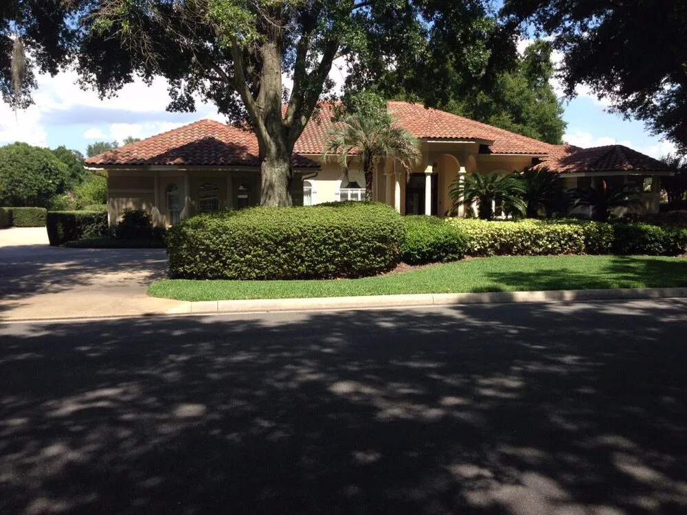 Trusted garden landscaping for homes in Ocoee, FL by Lambert's Lawn Service