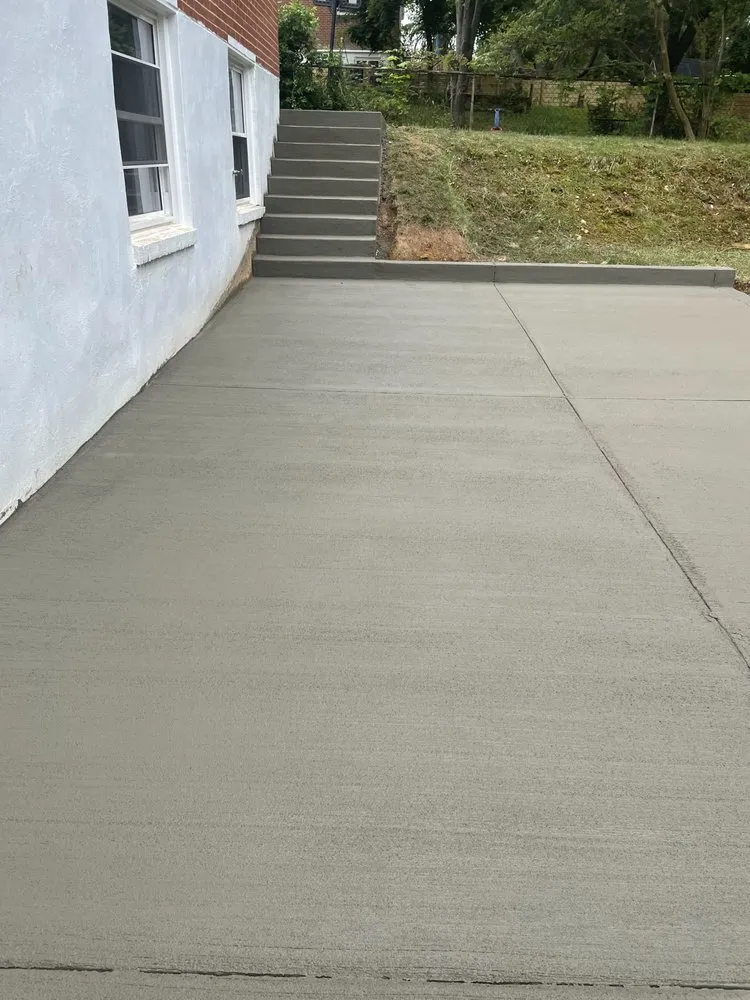 Custom outdoor landscaping in Fort Washington, MD - LAMJ Concrete