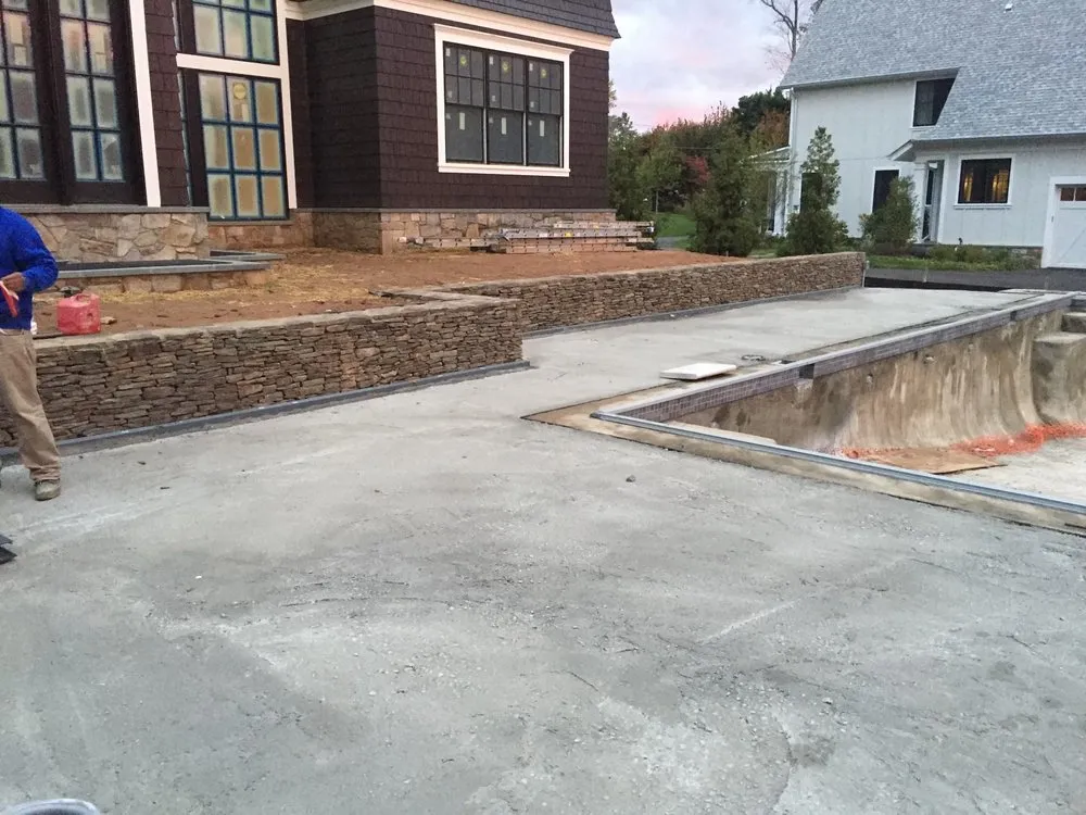 Trusted lawn care service in Fort Washington, MD by LAMJ Concrete