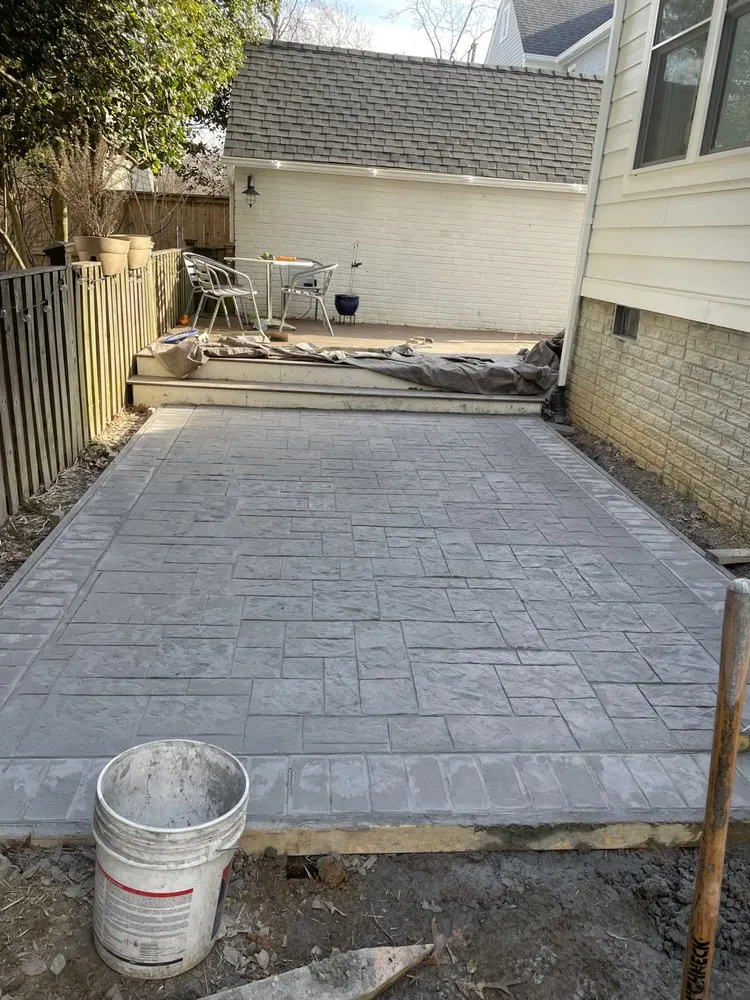 Expert lawn care service experts serving Fort Washington, MD - LAMJ Concrete