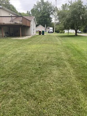 Lamont Lawn Care And More Logo