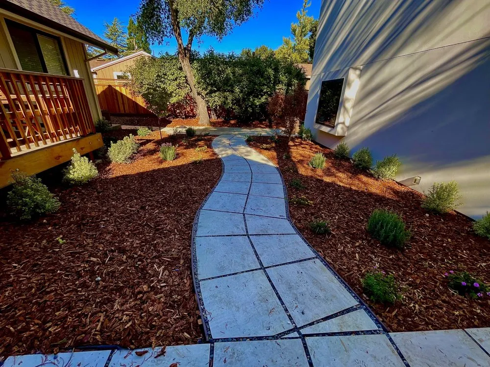 Local outdoor landscaping in Lafayette, CA - Lamorinda Landscaping