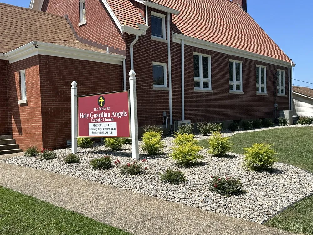 Local landscaping services experts serving Battletown, KY - Lancaster Lawn & Landscaping