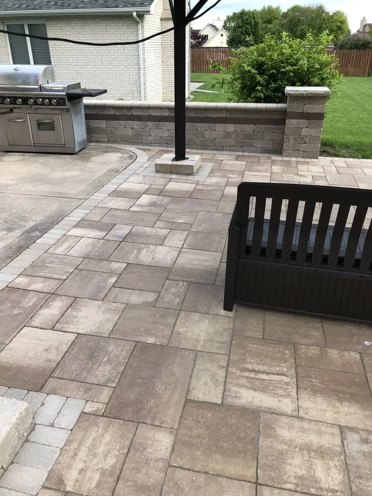 Affordable landscape design experts serving Elgin, IL - Land and Lawn Services