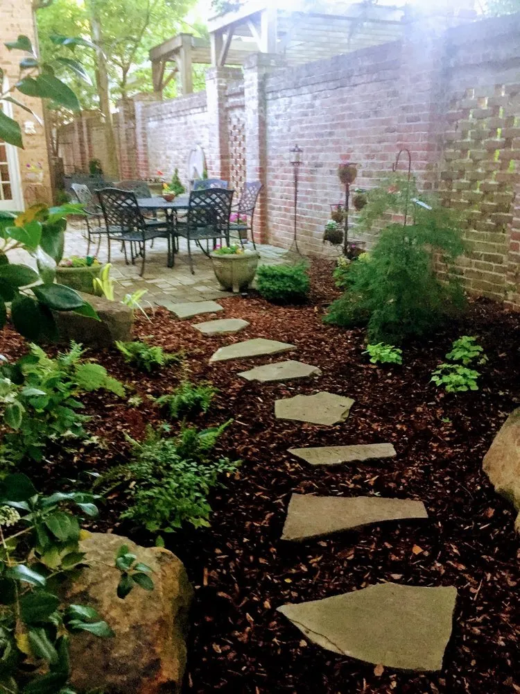 Expert landscape installation in Springfield, TN - Land Art