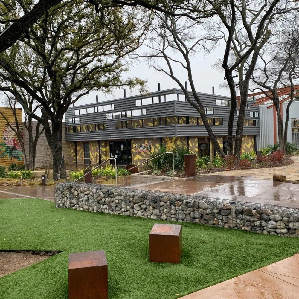 Reliable yard cleanup service in Flower Mound, TX - Land Care Garden Center