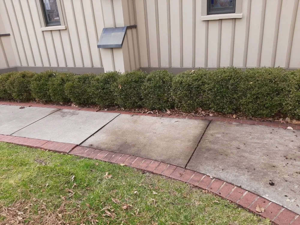 Custom residential landscaping with custom design in Marshfield, MO by Land Clearing