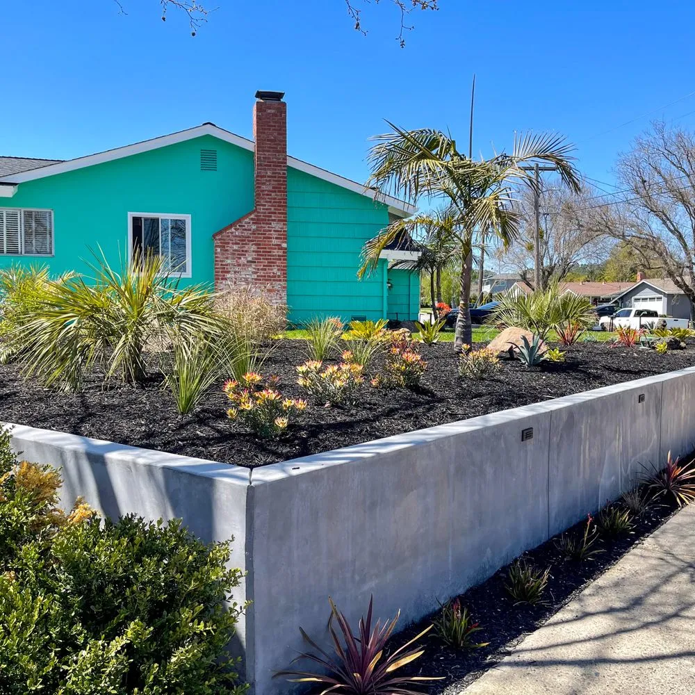 Affordable lawn care service in Petaluma, CA - Land Co Environments