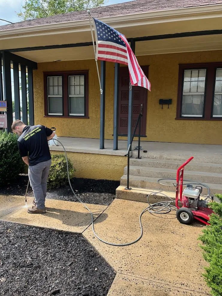 Custom lawn mowing service in Souderton, PA - Land Command