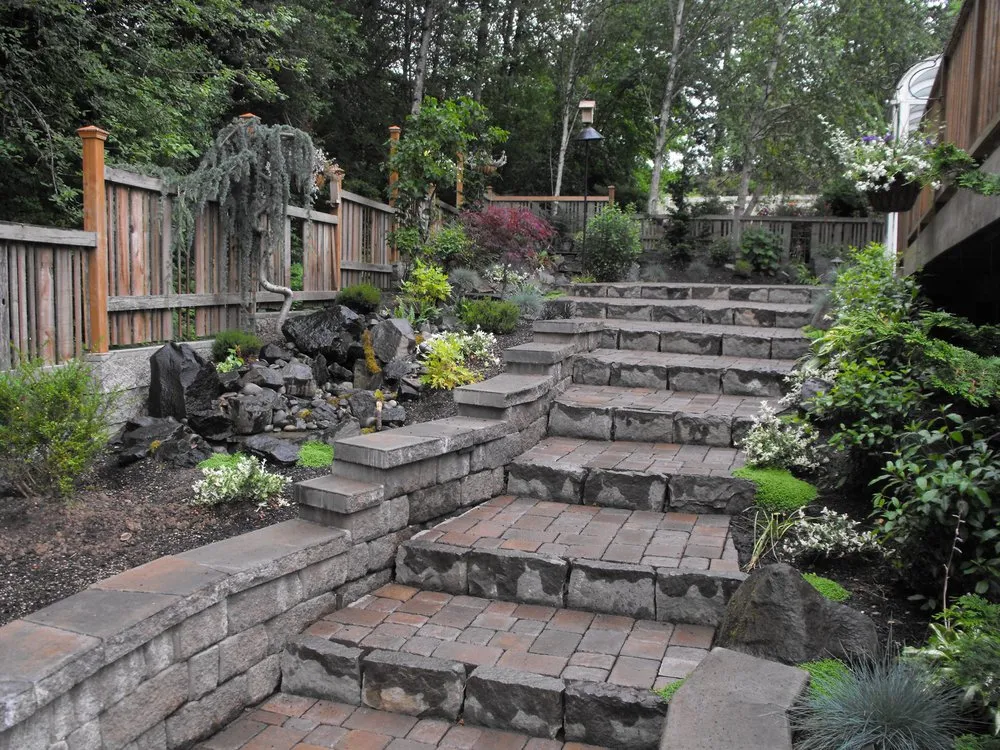 Professional landscaping services experts serving North Plains, OR - Land Crafters