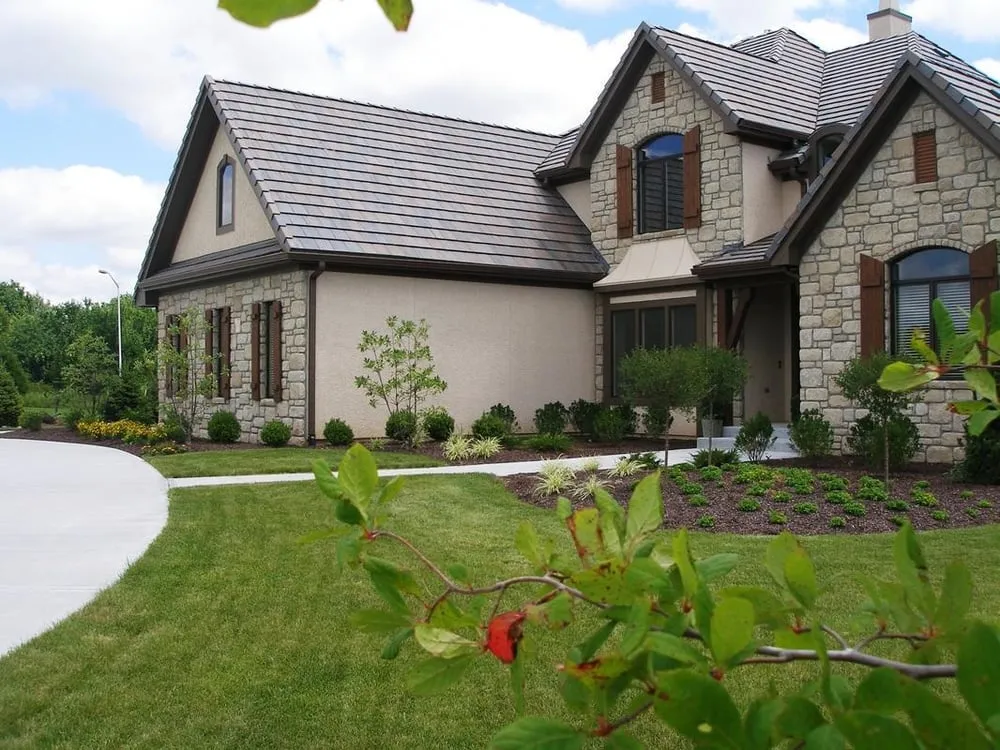 Reliable yard maintenance experts serving Roeland Park, KS - Land Design Group