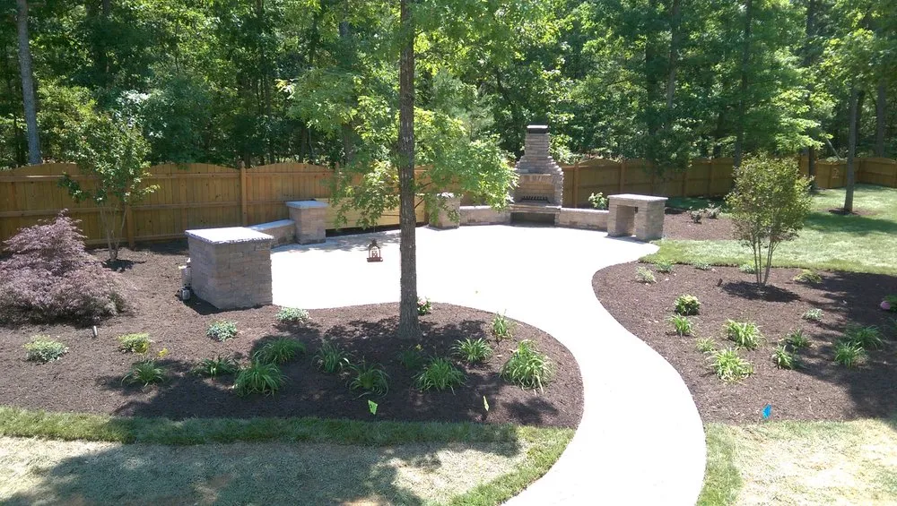 Reliable lawn mowing service in Mechanicsville, VA - Land Designs