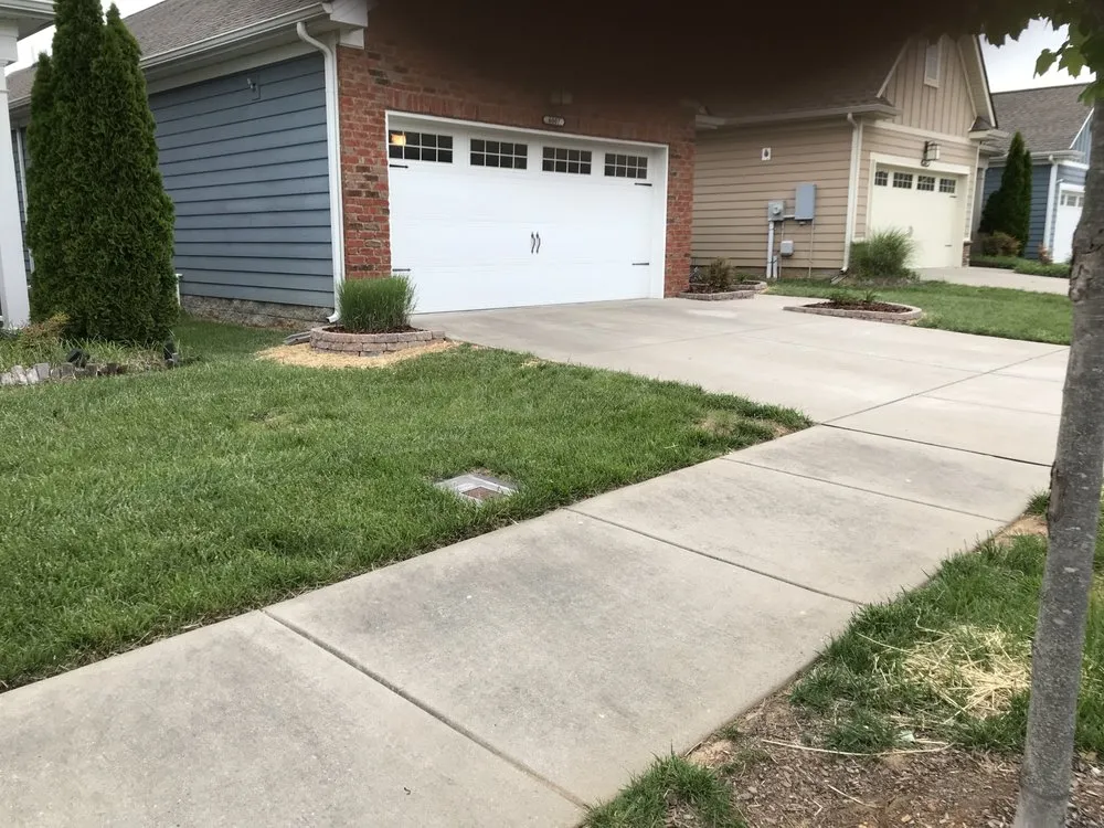 Expert lawn care service in Beechgrove, TN - Land-E-Scapes