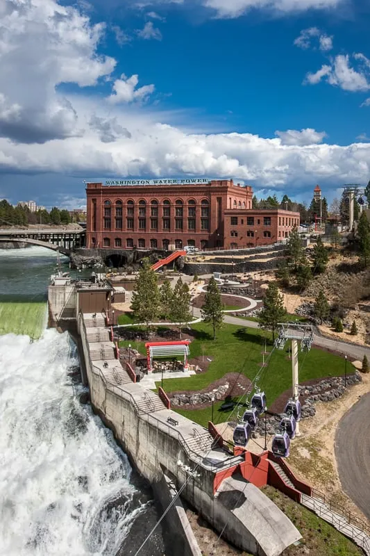 Custom outdoor landscaping in Mead, WA - Land Expressions