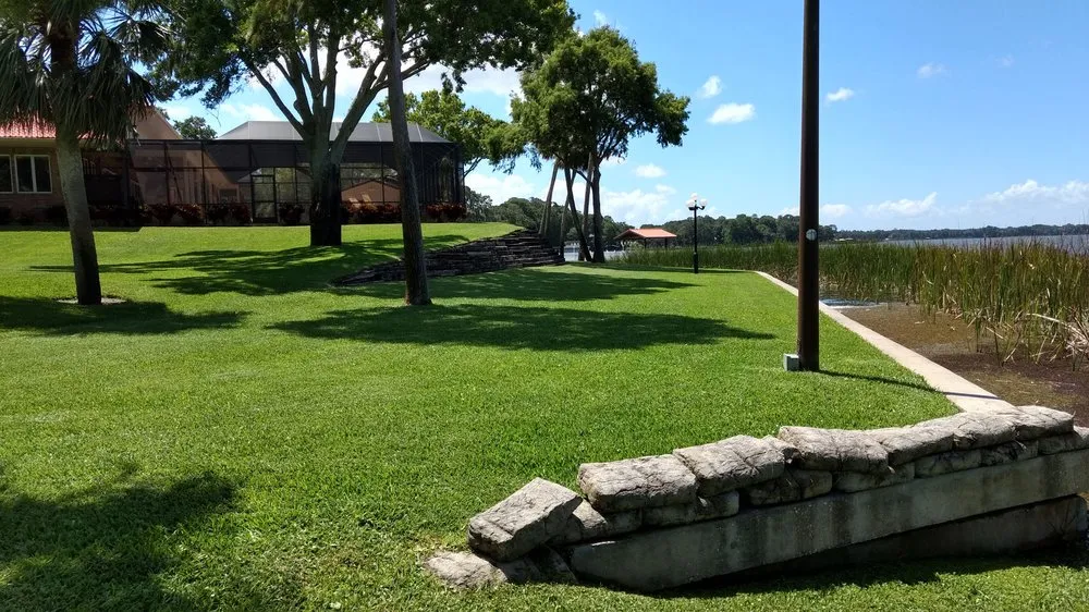 Reliable garden landscaping in Oldsmar, FL by Land Graphics