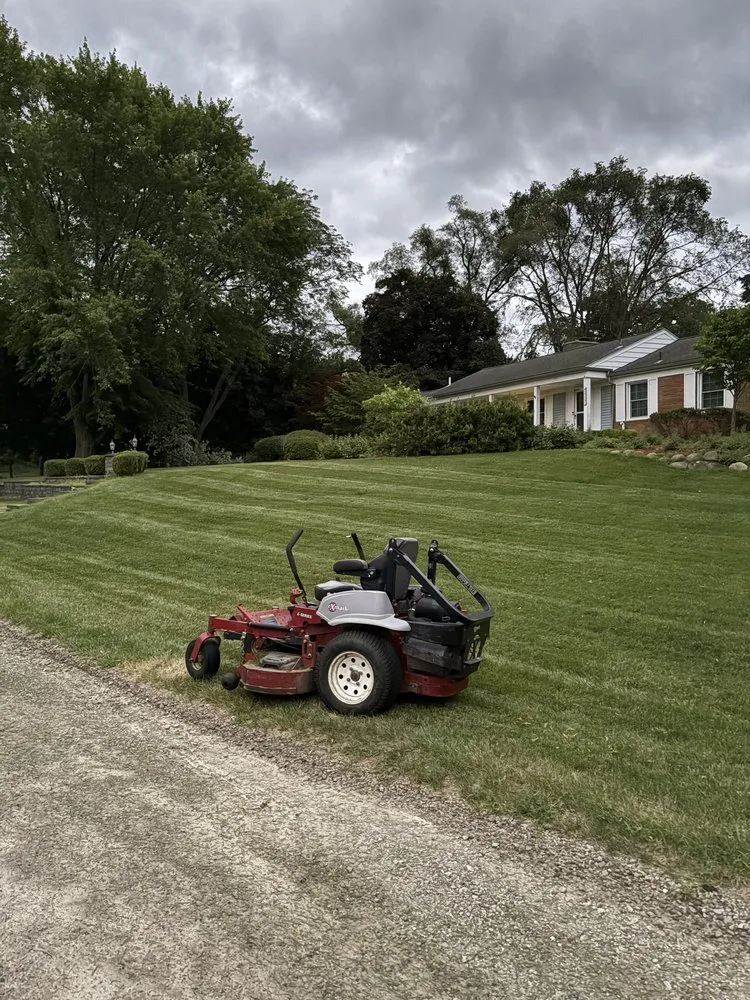 Local yard maintenance in Farmington Hills, MI - Land Levelers
