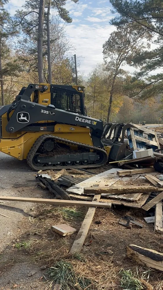 Professional lawn care service in Newnan, GA by Land Of The Yeti Forestry