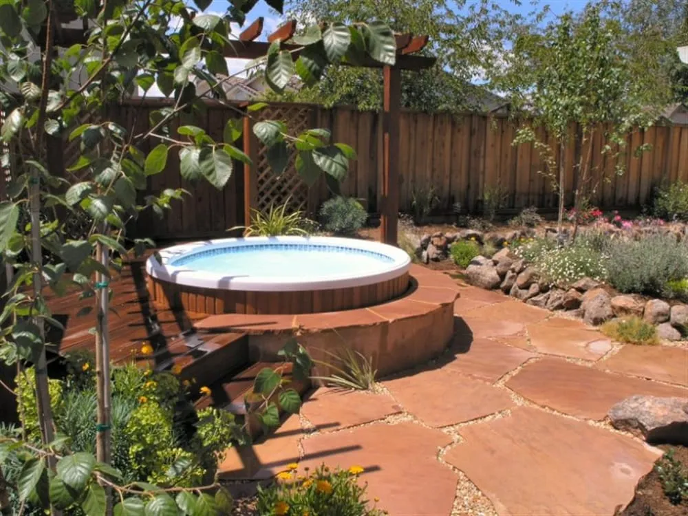 Top-rated lawn mowing service in Pleasanton, CA by Land Plan