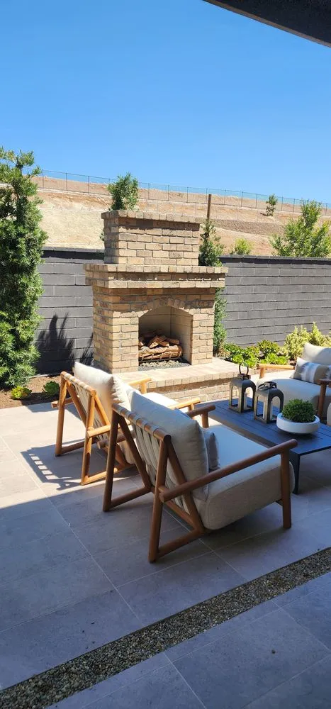 Top-rated lawn mowing service for homes across Laguna Niguel, CA - Land Reform Construction