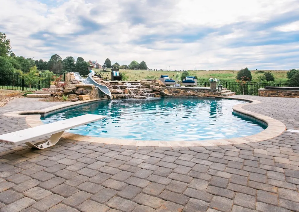 Top-rated garden landscaping experts serving Lynchburg, VA - Land Tech Group of Virginia