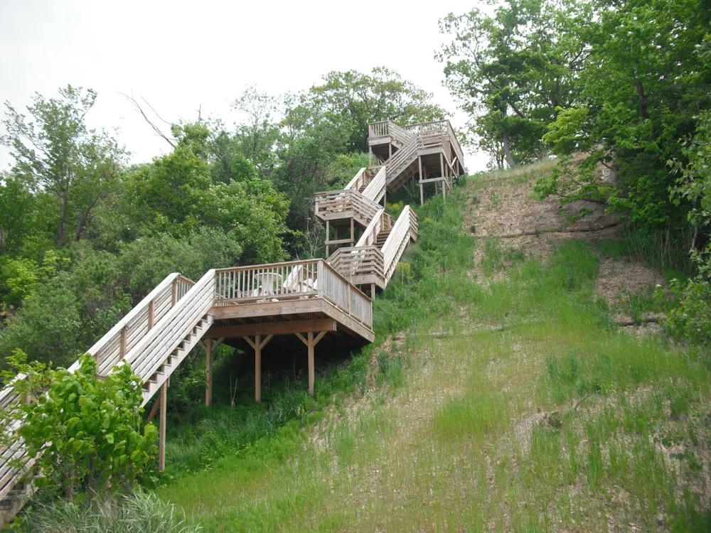 Top-rated landscaping services in Holland, MI - Land Tech