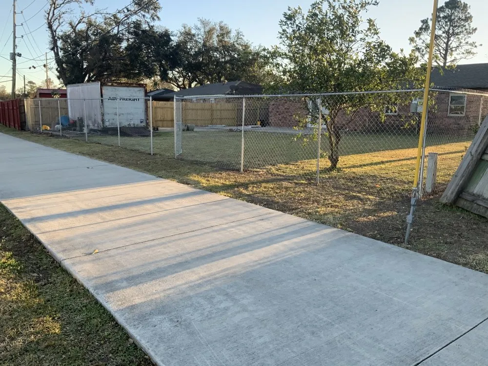 Professional lawn mowing service experts serving Holden, LA - Land to Land Landscaping & Maintenance