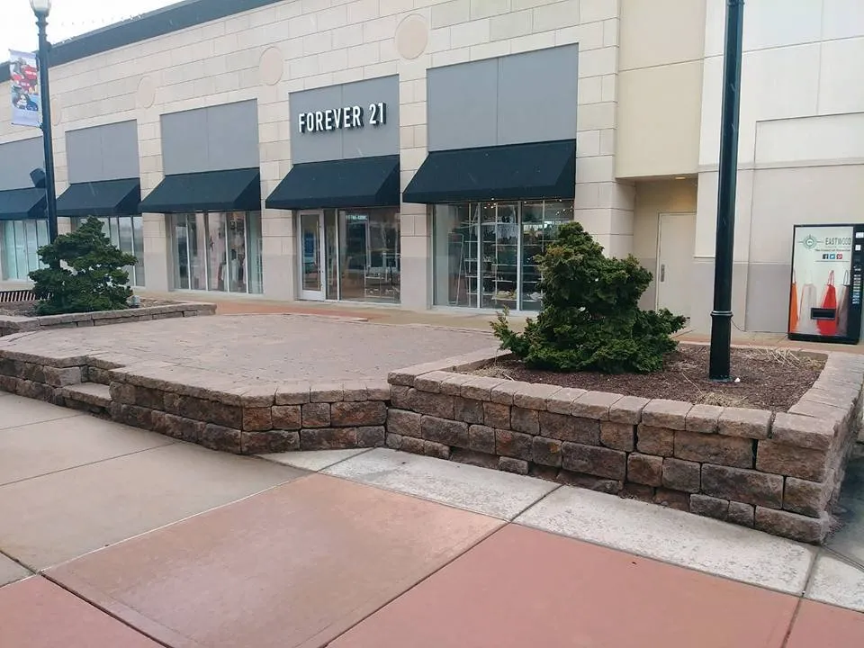 Reliable lawn mowing service experts serving Lansing, MI - Land Visions