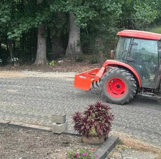 Professional yard maintenance in Sylva, NC - Land Worx