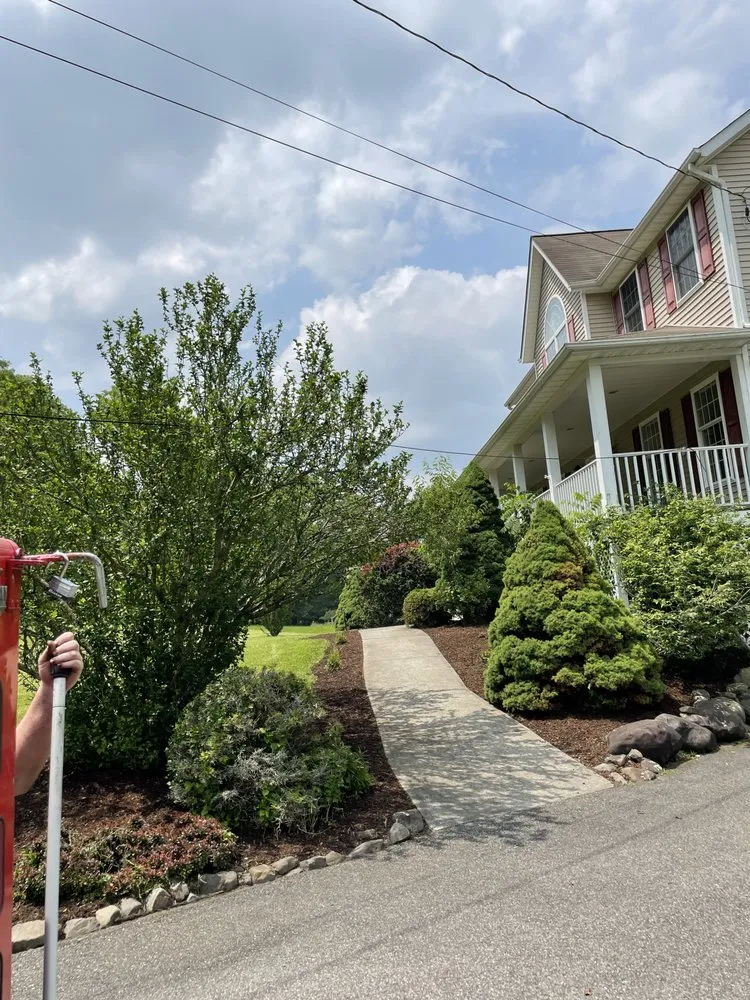 Top-rated residential landscaping for homes across Bloomingburg, NY - Land Wow