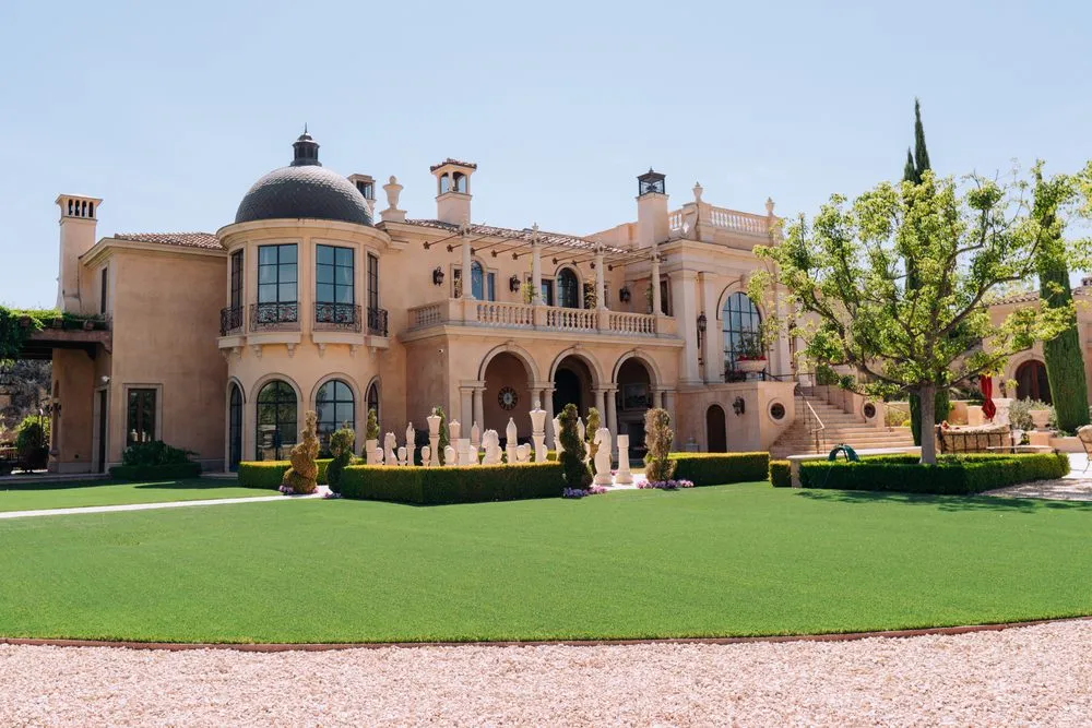 Top-rated yard maintenance in Westlake Village, CA - Landart Builders