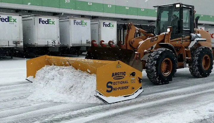 Custom yard cleanup service in New Haven, IN by Landart